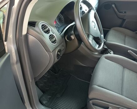 Сірий Фольксваген Golf Plus, об'ємом двигуна 0 л та пробігом 228 тис. км за 5132 $, фото 22 на Automoto.ua