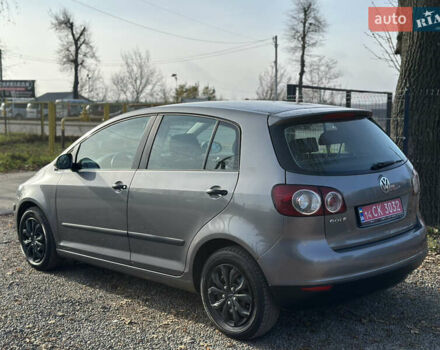 Серый Фольксваген Гольф Плюс, объемом двигателя 1.4 л и пробегом 208 тыс. км за 5500 $, фото 12 на Automoto.ua