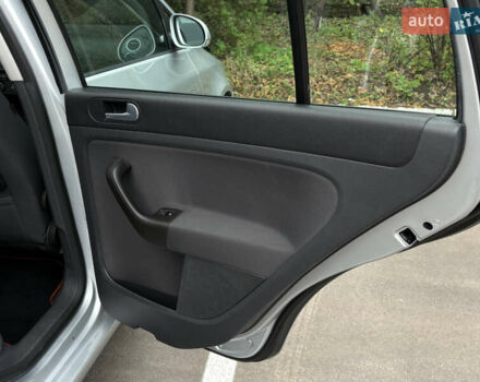 Серый Фольксваген Гольф Плюс, объемом двигателя 1.6 л и пробегом 170 тыс. км за 5999 $, фото 33 на Automoto.ua