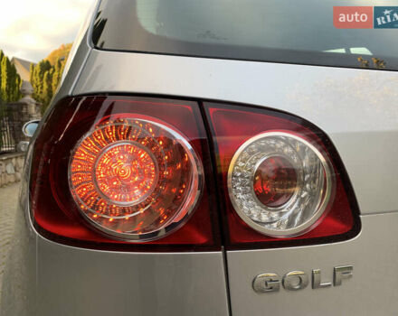 Серый Фольксваген Гольф Плюс, объемом двигателя 1.6 л и пробегом 200 тыс. км за 6850 $, фото 19 на Automoto.ua