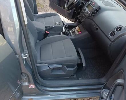 Сірий Фольксваген Golf Plus, об'ємом двигуна 1.97 л та пробігом 299 тис. км за 5233 $, фото 10 на Automoto.ua