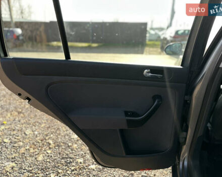 Серый Фольксваген Гольф Плюс, объемом двигателя 1.4 л и пробегом 208 тыс. км за 5500 $, фото 28 на Automoto.ua