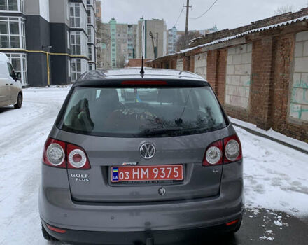 Серый Фольксваген Гольф Плюс, объемом двигателя 1.6 л и пробегом 206 тыс. км за 5999 $, фото 6 на Automoto.ua