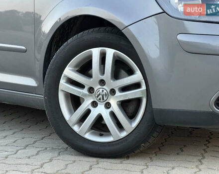 Сірий Фольксваген Golf Plus, об'ємом двигуна 1.6 л та пробігом 260 тис. км за 6799 $, фото 18 на Automoto.ua