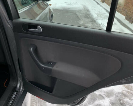 Серый Фольксваген Гольф Плюс, объемом двигателя 1.6 л и пробегом 206 тыс. км за 5999 $, фото 18 на Automoto.ua