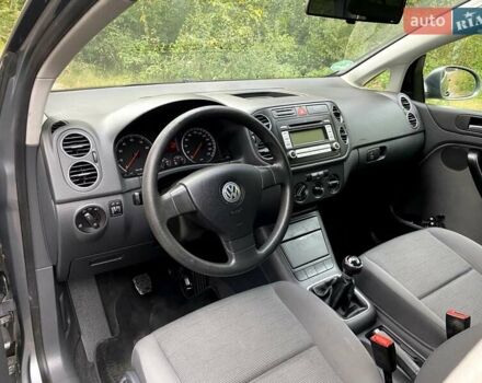 Фольксваген Гольф Плюс 2006 в Днепре (Днепропетровске) на Automoto.ua Серый Фольксваген Гольф Плюс, объемом двигателя 1.4 л и пробегом 232 тыс. км за 5899 $, фото 10 на Automoto.ua