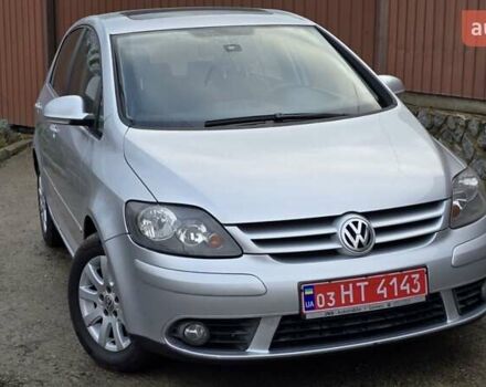 Серый Фольксваген Гольф Плюс, объемом двигателя 1.6 л и пробегом 230 тыс. км за 7999 $, фото 7 на Automoto.ua