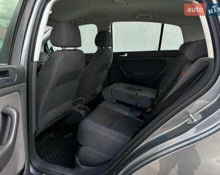 Серый Фольксваген Гольф Плюс, объемом двигателя 1.39 л и пробегом 212 тыс. км за 5500 $, фото 16 на Automoto.ua