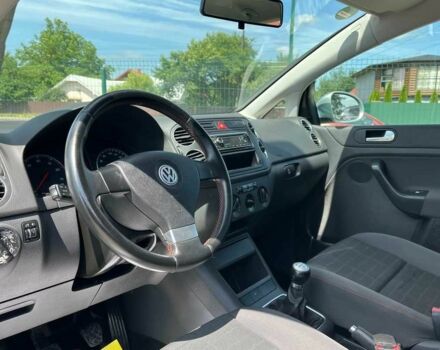 Серый Фольксваген Гольф Плюс, объемом двигателя 1.4 л и пробегом 244 тыс. км за 5600 $, фото 8 на Automoto.ua