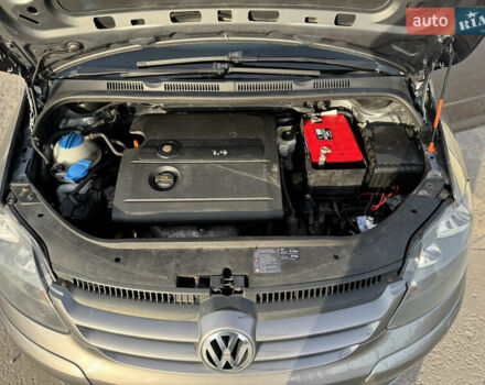 Серый Фольксваген Гольф Плюс, объемом двигателя 1.4 л и пробегом 174 тыс. км за 5650 $, фото 28 на Automoto.ua