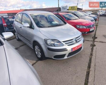 Сірий Фольксваген Golf Plus, об'ємом двигуна 1.6 л та пробігом 230 тис. км за 5950 $, фото 1 на Automoto.ua