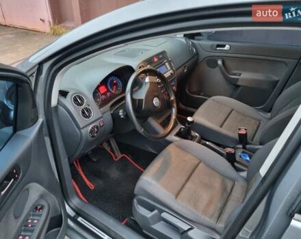 Сірий Фольксваген Golf Plus, об'ємом двигуна 1.9 л та пробігом 298 тис. км за 6500 $, фото 7 на Automoto.ua