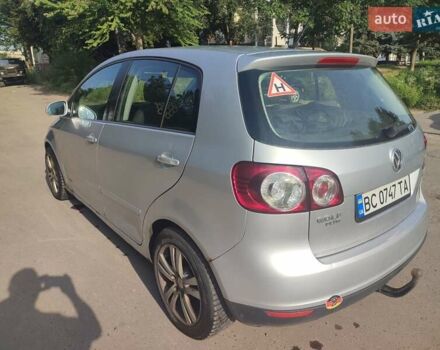 Серый Фольксваген Гольф Плюс, объемом двигателя 1.6 л и пробегом 270 тыс. км за 4700 $, фото 4 на Automoto.ua