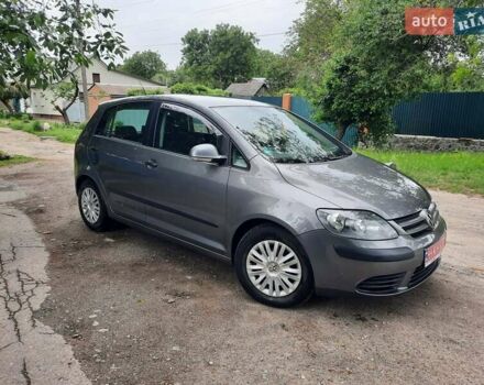 Серый Фольксваген Гольф Плюс, объемом двигателя 1.6 л и пробегом 212 тыс. км за 6100 $, фото 11 на Automoto.ua