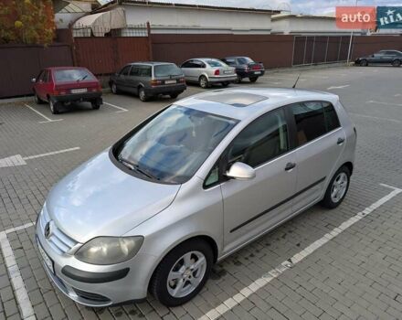 Фольксваген Гольф Плюс 2006 в Черкассах на Automoto.ua Серый Фольксваген Гольф Плюс, объемом двигателя 1.6 л и пробегом 140 тыс. км за 7500 $, фото 1 на Automoto.ua