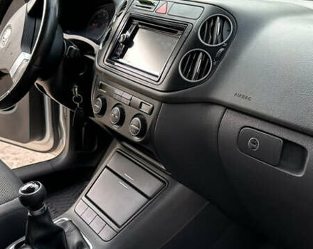 Серый Фольксваген Гольф Плюс, объемом двигателя 1.6 л и пробегом 196 тыс. км за 5299 $, фото 7 на Automoto.ua