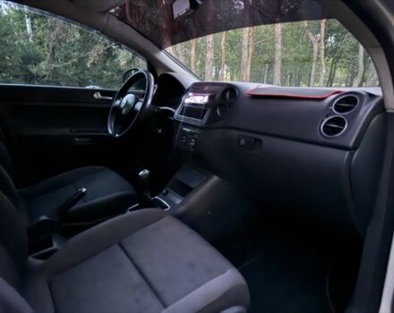 Серый Фольксваген Гольф Плюс, объемом двигателя 1.6 л и пробегом 202 тыс. км за 4499 $, фото 12 на Automoto.ua