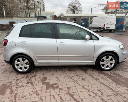 Серый Фольксваген Гольф Плюс, объемом двигателя 1.6 л и пробегом 188 тыс. км за 6450 $, фото 8 на Automoto.ua