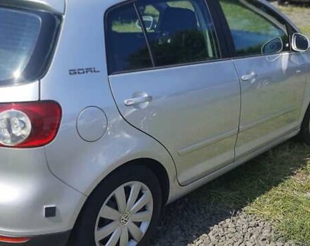 Серый Фольксваген Гольф Плюс, объемом двигателя 1.6 л и пробегом 256 тыс. км за 5500 $, фото 1 на Automoto.ua