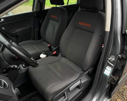 Серый Фольксваген Гольф Плюс, объемом двигателя 1.6 л и пробегом 232 тыс. км за 5900 $, фото 16 на Automoto.ua