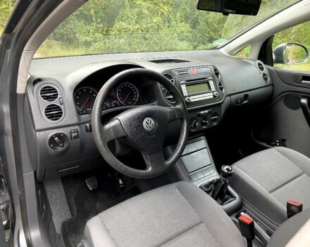 Фольксваген Golf Plus 2006 у Дніпро (Дніпропетровську) на Automoto.ua Сірий Фольксваген Golf Plus, об'ємом двигуна 1.4 л та пробігом 232 тис. км за 5550 $, фото 10 на Automoto.ua
