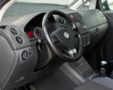 Серый Фольксваген Гольф Плюс, объемом двигателя 1.4 л и пробегом 212 тыс. км за 5500 $, фото 8 на Automoto.ua