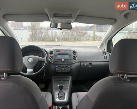 Сірий Фольксваген Golf Plus, об'ємом двигуна 1.6 л та пробігом 270 тис. км за 5850 $, фото 10 на Automoto.ua