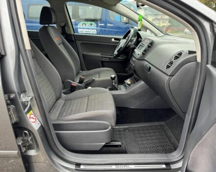 Серый Фольксваген Гольф Плюс, объемом двигателя 1.6 л и пробегом 232 тыс. км за 5900 $, фото 14 на Automoto.ua