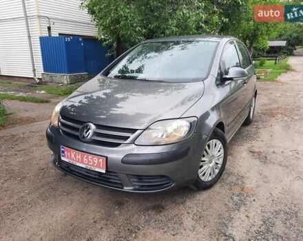 Серый Фольксваген Гольф Плюс, объемом двигателя 1.6 л и пробегом 212 тыс. км за 6100 $, фото 101 на Automoto.ua