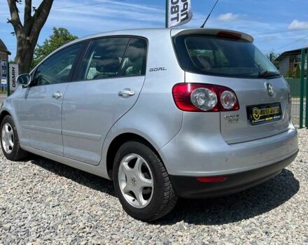 Серый Фольксваген Гольф Плюс, объемом двигателя 1.4 л и пробегом 244 тыс. км за 5600 $, фото 3 на Automoto.ua