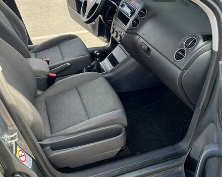 Сірий Фольксваген Golf Plus, об'ємом двигуна 1.6 л та пробігом 186 тис. км за 6800 $, фото 10 на Automoto.ua