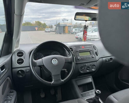 Сірий Фольксваген Golf Plus, об'ємом двигуна 1.6 л та пробігом 209 тис. км за 6700 $, фото 9 на Automoto.ua