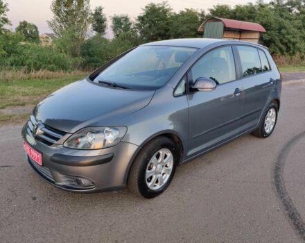 Серый Фольксваген Гольф Плюс, объемом двигателя 1.6 л и пробегом 175 тыс. км за 5999 $, фото 2 на Automoto.ua