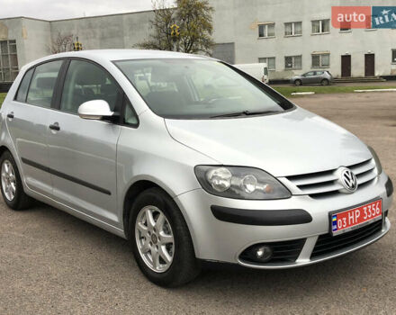 Серый Фольксваген Гольф Плюс, объемом двигателя 1.6 л и пробегом 202 тыс. км за 6800 $, фото 8 на Automoto.ua