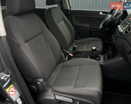 Сірий Фольксваген Golf Plus, об'ємом двигуна 1.6 л та пробігом 202 тис. км за 6500 $, фото 36 на Automoto.ua