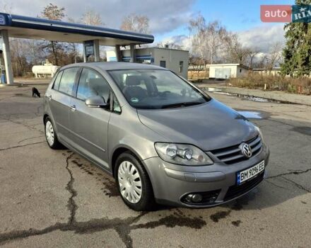 Серый Фольксваген Гольф Плюс, объемом двигателя 1.4 л и пробегом 227 тыс. км за 5500 $, фото 3 на Automoto.ua