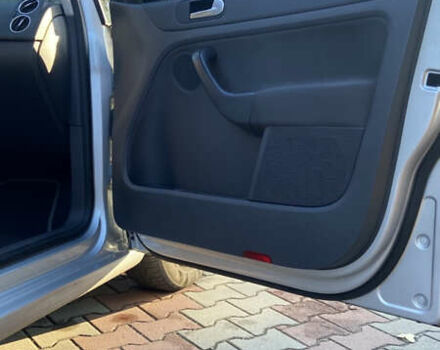 Серый Фольксваген Гольф Плюс, объемом двигателя 1.6 л и пробегом 212 тыс. км за 5399 $, фото 12 на Automoto.ua