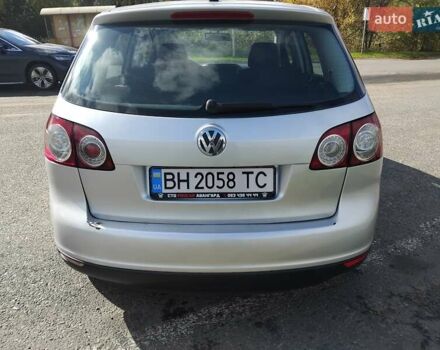 Серый Фольксваген Гольф Плюс, объемом двигателя 1.39 л и пробегом 270 тыс. км за 5500 $, фото 8 на Automoto.ua
