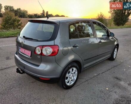 Серый Фольксваген Гольф Плюс, объемом двигателя 1.6 л и пробегом 175 тыс. км за 5800 $, фото 4 на Automoto.ua