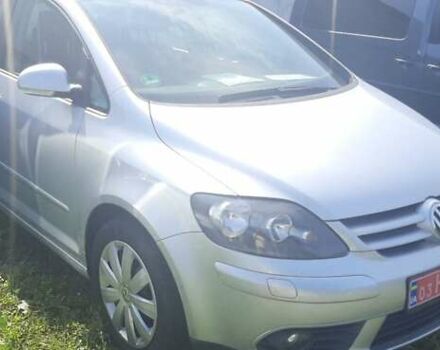 Серый Фольксваген Гольф Плюс, объемом двигателя 1.6 л и пробегом 256 тыс. км за 5500 $, фото 9 на Automoto.ua