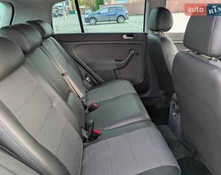 Фольксваген Гольф Плюс 2006 в Черкассах на Automoto.ua Серый Фольксваген Гольф Плюс, объемом двигателя 1.6 л и пробегом 140 тыс. км за 7500 $, фото 14 на Automoto.ua