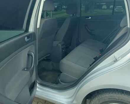 Серый Фольксваген Гольф Плюс, объемом двигателя 1.6 л и пробегом 200 тыс. км за 5600 $, фото 8 на Automoto.ua