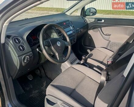 Сірий Фольксваген Golf Plus, об'ємом двигуна 1.6 л та пробігом 206 тис. км за 5700 $, фото 7 на Automoto.ua