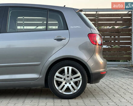 Сірий Фольксваген Golf Plus, об'ємом двигуна 1.6 л та пробігом 260 тис. км за 6799 $, фото 10 на Automoto.ua