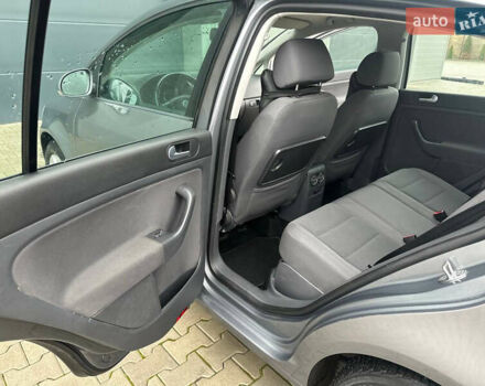 Серый Фольксваген Гольф Плюс, объемом двигателя 1.6 л и пробегом 215 тыс. км за 5499 $, фото 14 на Automoto.ua