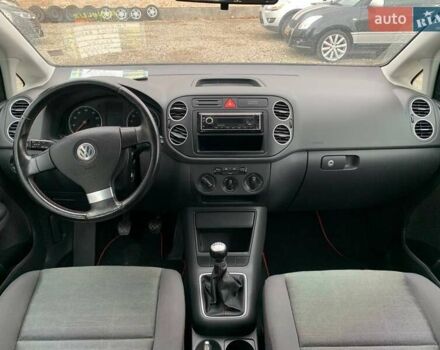 Серый Фольксваген Гольф Плюс, объемом двигателя 0 л и пробегом 260 тыс. км за 5399 $, фото 16 на Automoto.ua