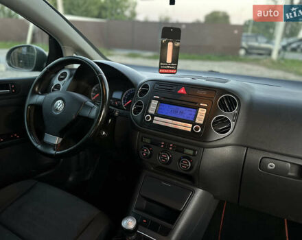 Серый Фольксваген Гольф Плюс, объемом двигателя 1.6 л и пробегом 202 тыс. км за 6500 $, фото 47 на Automoto.ua