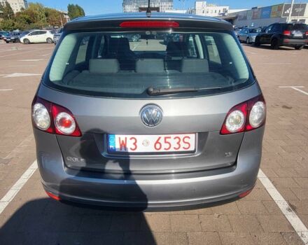 Серый Фольксваген Гольф Плюс, объемом двигателя 1.6 л и пробегом 181 тыс. км за 6000 $, фото 4 на Automoto.ua