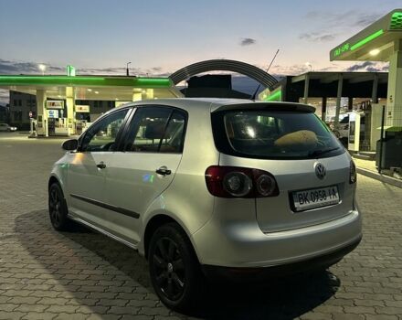 Сірий Фольксваген Golf Plus, об'ємом двигуна 2 л та пробігом 162 тис. км за 6399 $, фото 2 на Automoto.ua