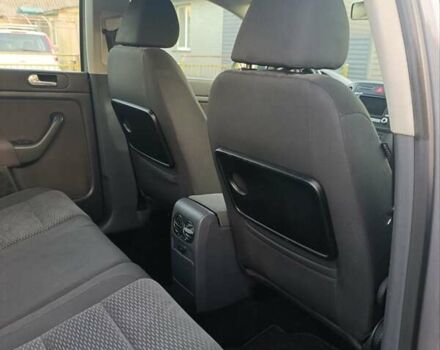 Серый Фольксваген Гольф Плюс, объемом двигателя 1.6 л и пробегом 217 тыс. км за 7400 $, фото 47 на Automoto.ua